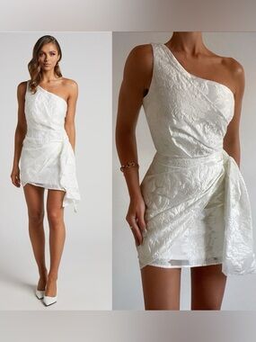 Reverse One-Shoulder White Textured Mini Dress Size:8